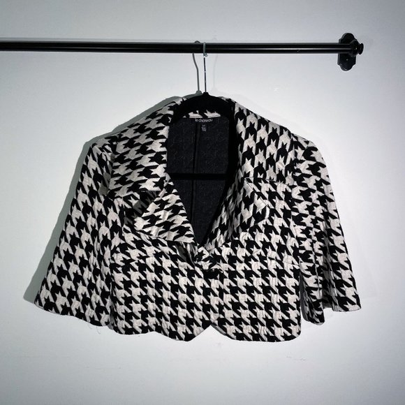 Le Chateau | CROPPED BLAZER - Picture 1 of 1